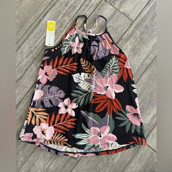 Perfect for back to school 4 piece shirt set!  3 of the 4 have never been worn! - Picture 8 of 12